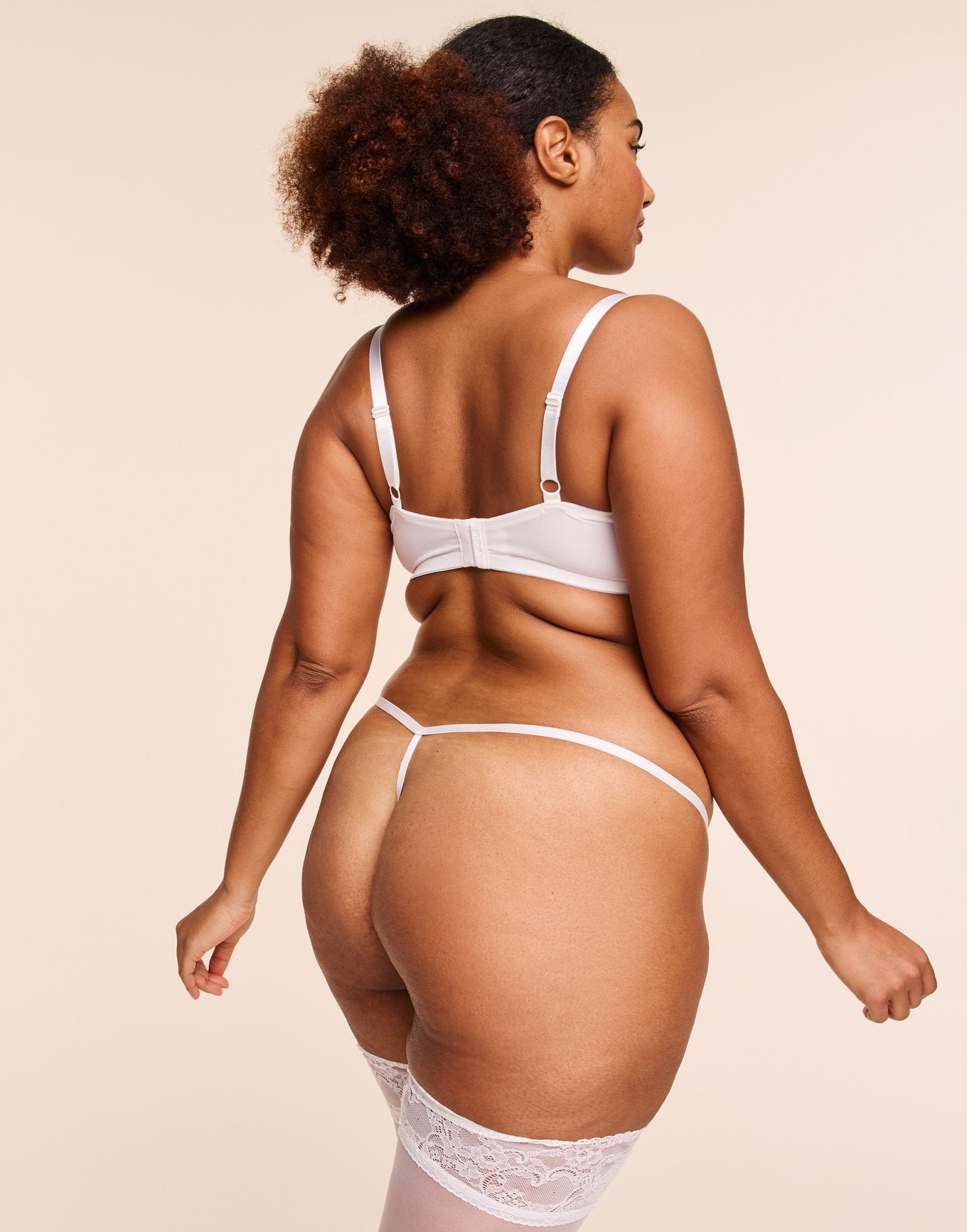 Anabella Contorno Plus Blanco